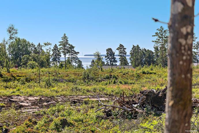 tomt på Segerstad Göviken Liljenäs, Karlstads kommun - bild 1