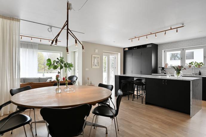 7 rum Villa på Grodvägen 5 Sjöängen Huddinge kommun - bild 6