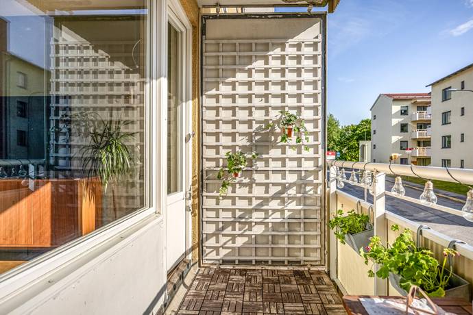 3 rum Lägenhet på Holmögaddsvägen 35, 1 tr Kärrtorp Stockholms kommun - bild 7
