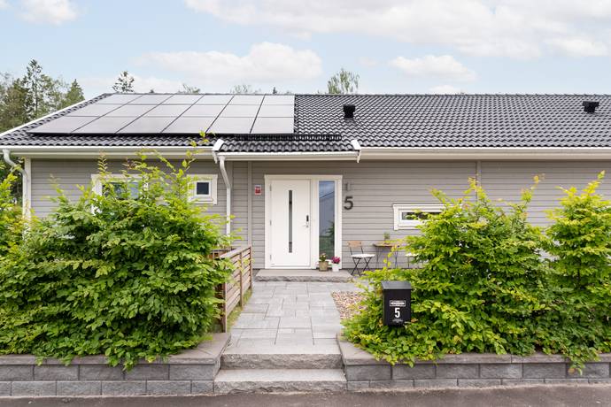 6 rum villa på Sidensvansvägen 5 Hallstahammar, Hallstahammars kommun - bild 3