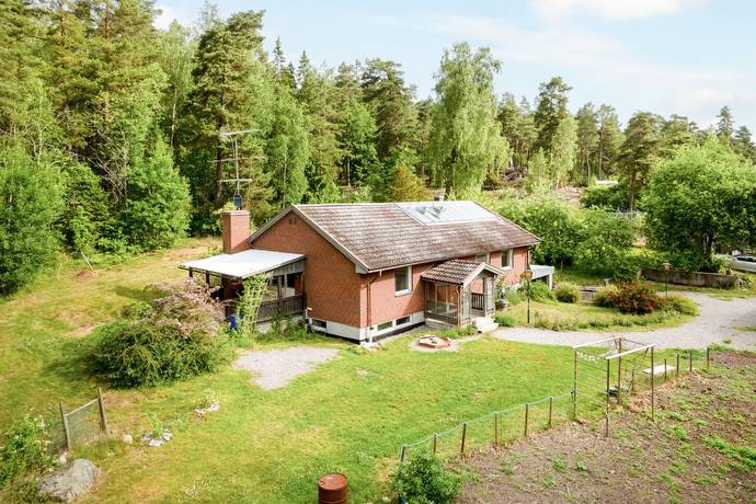 6 rum villa på Norra Väsby 15 Södertälje, Södertälje kommun - bild 2