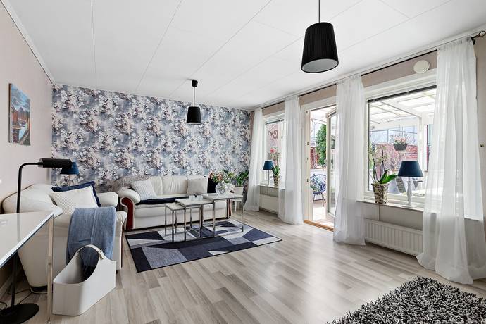 4 rum lägenhet på Fruängsvägen 86 Odenslunda, Upplands Väsby kommun - bild 1