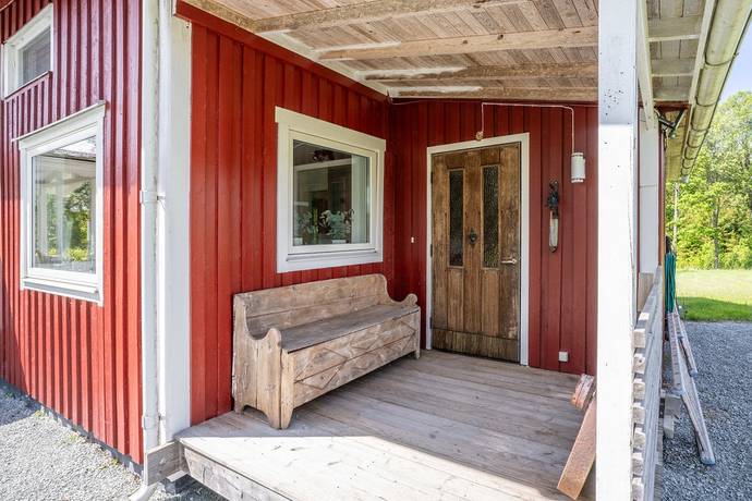 8 rum Gård med skogsbruk på Södra Backen 2 Ärtemark Bengtsfors kommun - bild 16