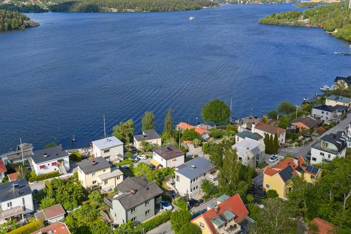 7 rum villa på Pettersbergsvägen 84 Mälarhöjden, Stockholms kommun - bild 4