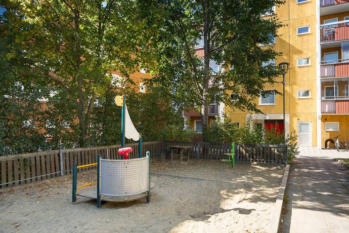 2.5 rum Lägenhet på Lofotengatan 14, 1tr Husby Stockholms kommun - bild 18