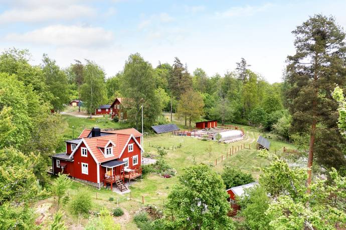 6 rum gård/skog på Högalundsvägen 9 Rödeby, Karlskrona kommun - bild 1