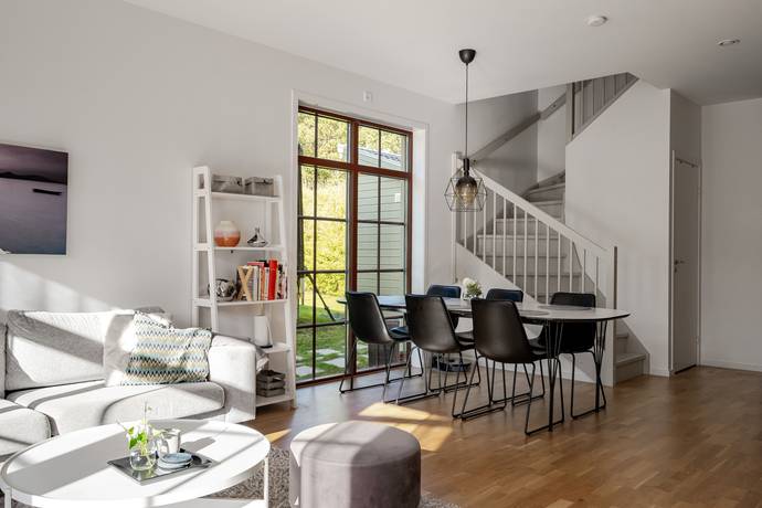 6 rum parhus på Torsbyslingan 2 Torsby, Värmdö kommun - bild 5