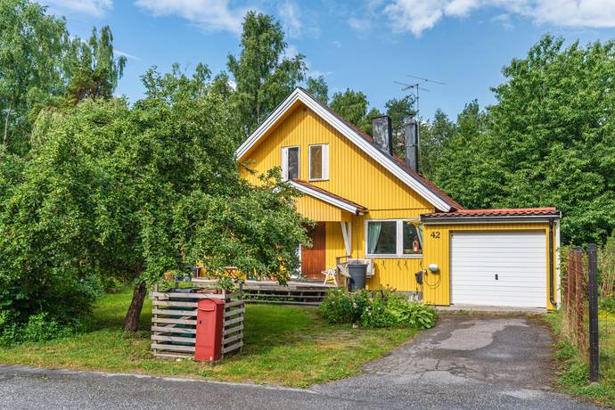 Bromsvägen 42, Skånsta, Österåkers kommun