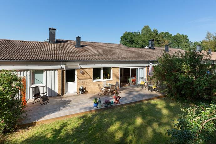 3 rum villa på Diktarens väg 18 Nybro, Nybro kommun - bild 1