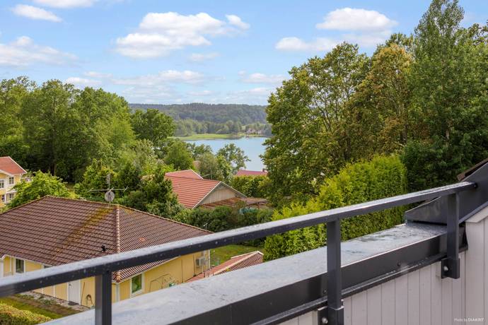 6 rum radhus på ULVSBERGSVÄGEN 7 D Tullinge, Botkyrka kommun - bild 3