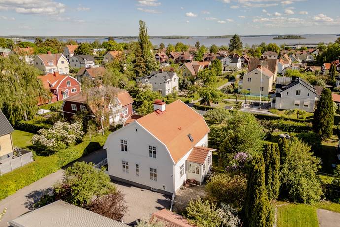 7 rum villa på Annedalsgatan 2 Annedal, Västerås kommun - bild 1