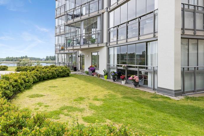 2 rum lägenhet på Packhusallén 8A Tullholmsviken/orrholmen, Karlstads kommun - bild 1