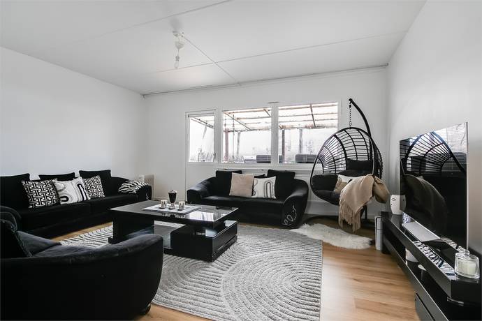 4 rum Lägenhet på Tomtbergavägen 43, Markplan Botkyrka-hallunda Botkyrka kommun - bild 10
