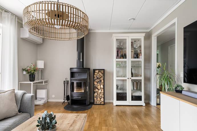 4 rum villa på Assar Janssons väg 1B Sala, Sala kommun - bild 2