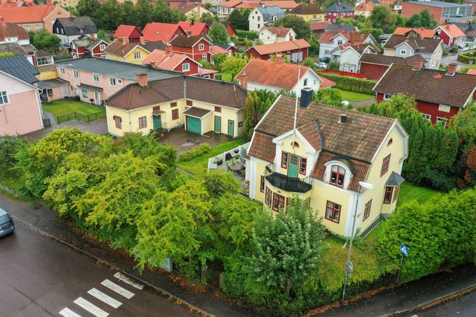 Irisdalsgatan 2, Centralt, Kristinehamns kommun