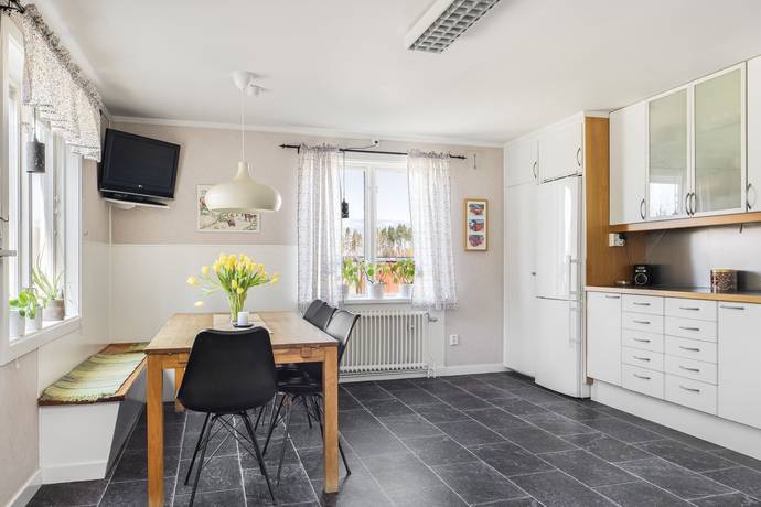 Gård med skogsbruk på Skärsjö 168 och 170 Skärsjö Heby kommun - bild 39