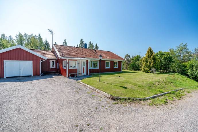 5 rum villa på Bladåkersby 3 Knutby, Uppsala kommun - bild 1