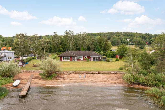 4 rum villa på Hovdalavägen 110 Sjörröd, Hässleholms kommun - bild 1