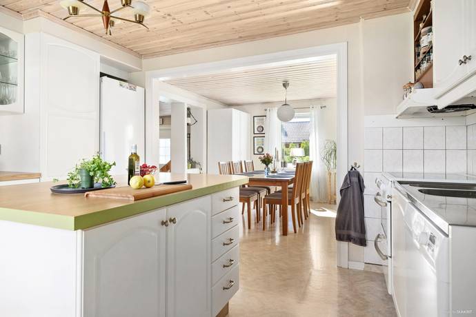 8 rum Villa på Lundvägen 20 Blåsut Vänersborgs kommun - bild 7