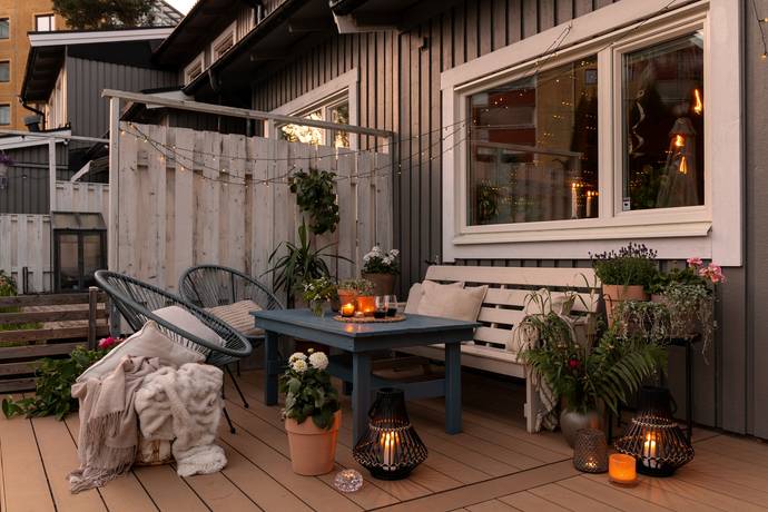 4 rum par-/kedje-/radhus på Tuvvägen 128 Centrala Haninge, Haninge kommun - bild 1