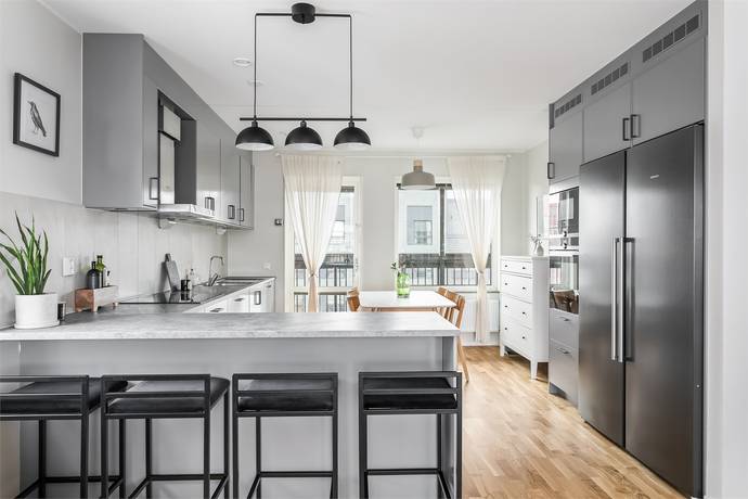 4 rum lägenhet på BARKARBYVÄGEN 82 Barkarbystaden, Järfälla kommun - bild 1