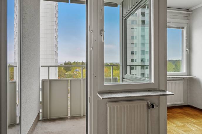 5 rum lägenhet på Eskadervägen 10 Näsby Park, Täby kommun - bild 2