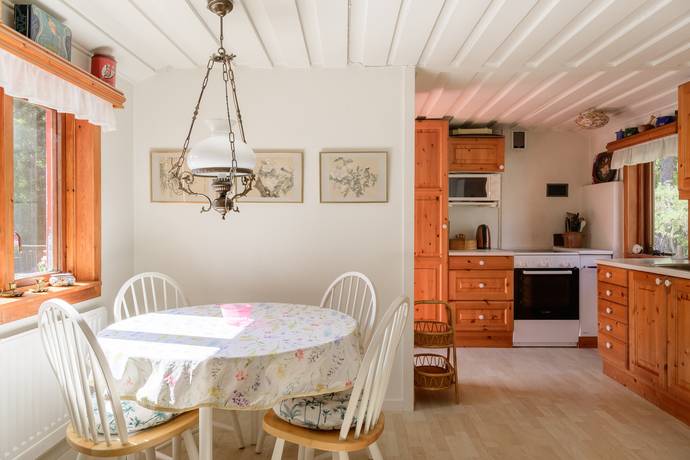 6 rum Vinterbonat fritidshus på Barnviksslingan 41 Stavsnäs Värmdö kommun - bild 16