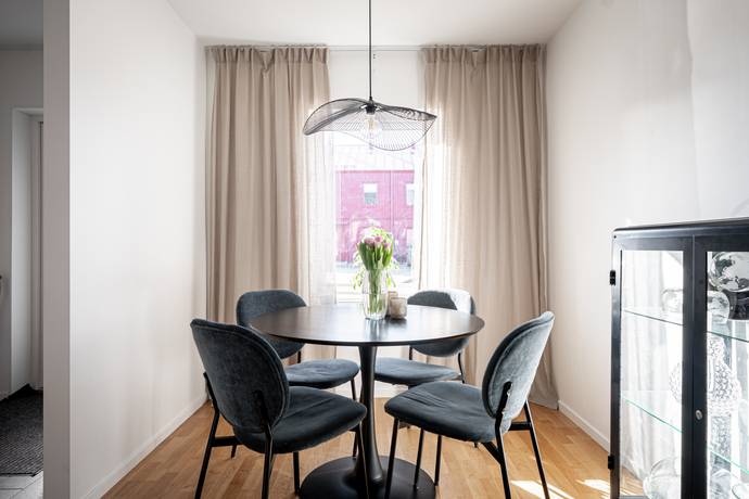 5 rum Radhus på Hagmarksgatan 14B Trädgårdsstaden Skövde kommun - bild 8