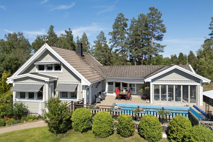 6 rum vinterbonat fritidshus på Vildrosvägen 5 Trosa Krymla, Trosa kommun - bild 1