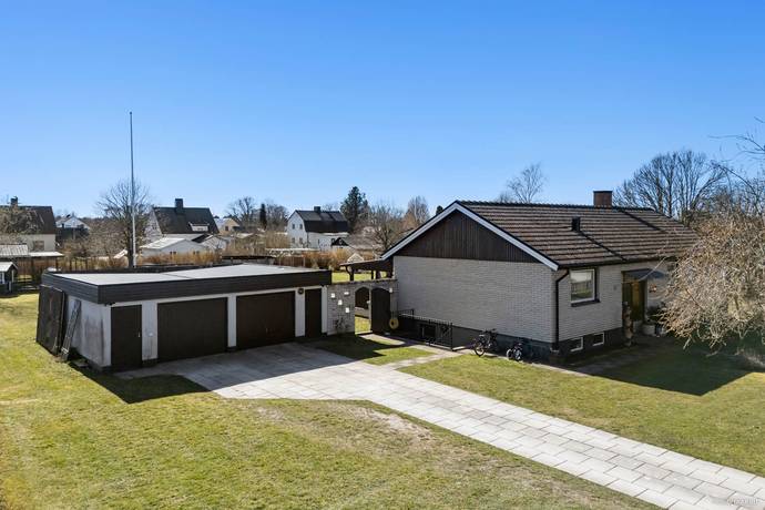 6 rum villa på Skolgatan 18 Klintehamn - Västra Gotland, Gotlands kommun - bild 1