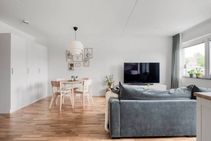 3 rum Lägenhet på Drivbänksvägen 13B, Vån 3 (B-1303) Hässelby Norra Villastad Stockholms kommun - bild 6