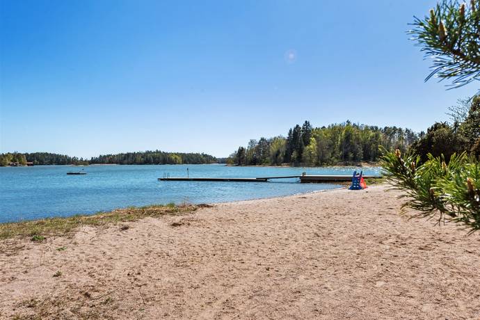 3 rum fritidshus på Pelikanvägen 4 Gärdsnäs, Norrtälje kommun - bild 2