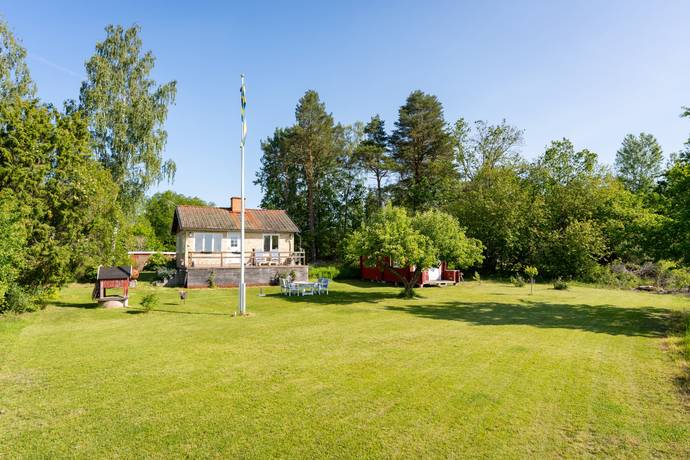 4 rum fritidshus på Trollskärsvägen 51 Slätviken, Eskilstuna kommun - bild 1