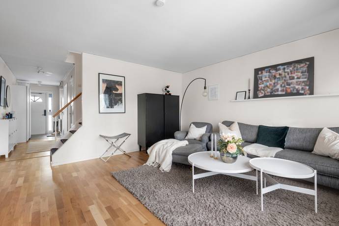 4 rum Radhus på Uranusvägen 35 Skälby Järfälla kommun - bild 4