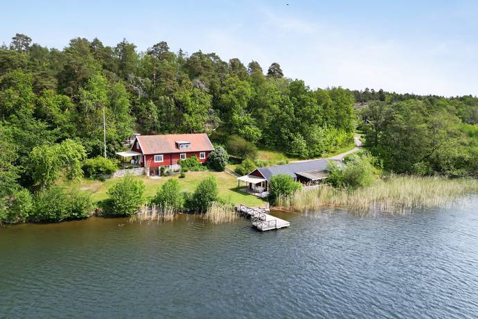 10 rum villa på Ådö Köpenhamn 1 Bro Ådö, Upplands-Bro kommun - bild 1
