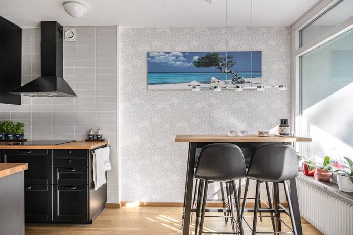 3 rum lägenhet på KOMETVÄGEN 43 GRINDTORP, Täby kommun - bild 3