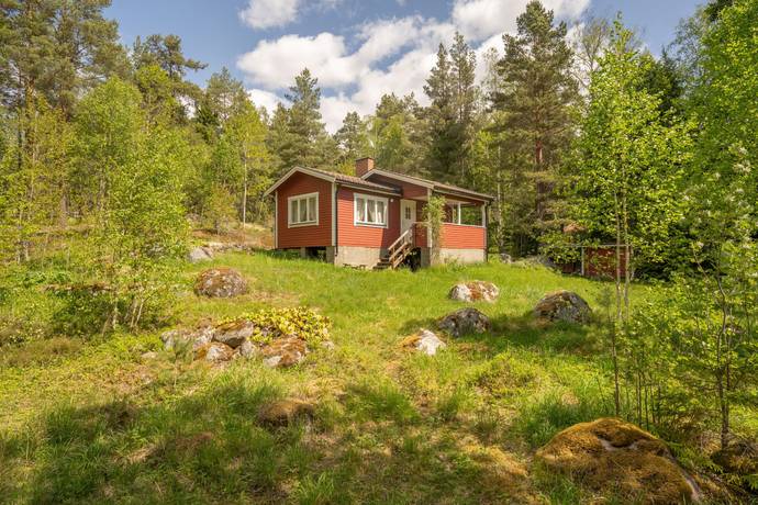 1 rum fritidshus på Norrbackavägen 18 Åsättra, Österåkers kommun - bild 1