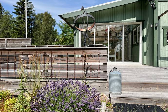 6 rum villa på Halavägen 28 Frötuna/Björknäs, Norrtälje kommun - bild 1