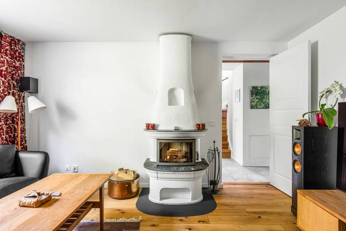 5 rum villa på Blåmesvägen 1 Segeltorp intill Gömmaren, Huddinge kommun - bild 4