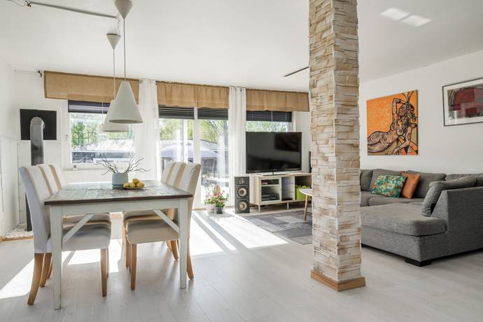 10 rum villa på Sjöbotten 116 Skellefteå, Skellefteå kommun - bild 2