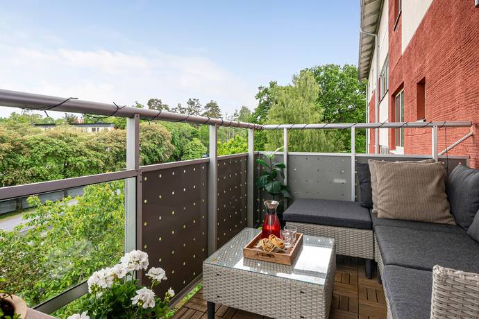 2 rum lägenhet på Axel Wennergrens väg 8 Centrala Tyresö, Tyresö kommun - bild 1