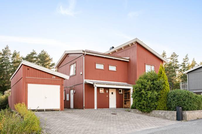 villa på Blåmesvägen 26 Nyby, Vallentuna kommun - bild 2