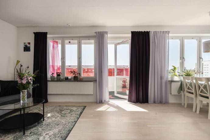 1 rum lägenhet på Skebokvarnsvägen 366 Bandhagen, Stockholms kommun - bild 1