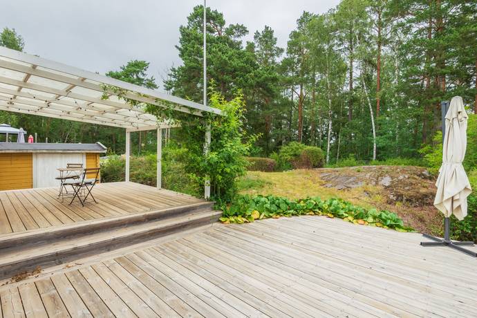 9 rum villa på Södra Skogsrundan 51 Margretelund, Österåkers kommun - bild 5