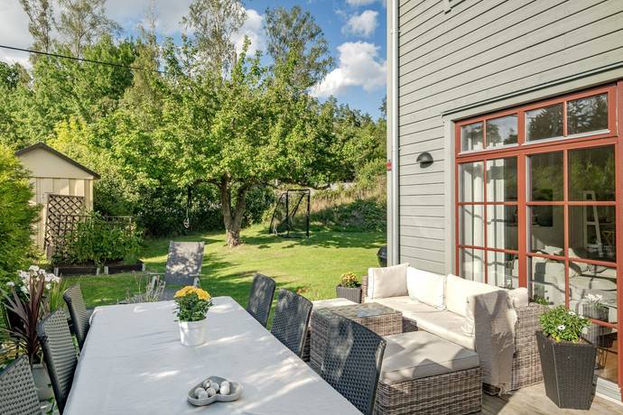 6 rum parhus på Torsbyslingan 2 Torsby, Värmdö kommun - bild 1