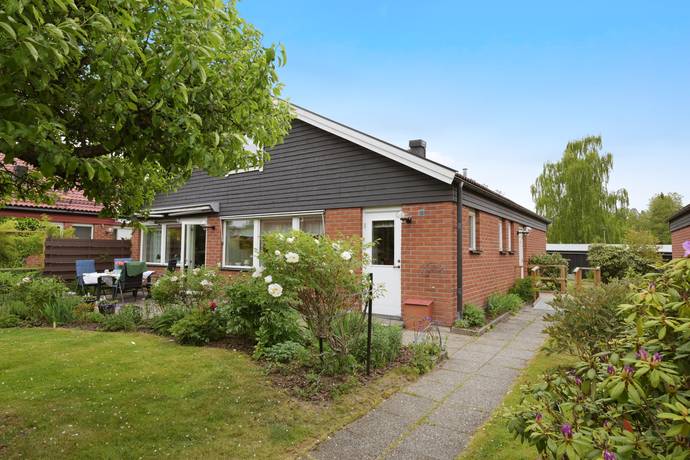 6 rum villa på Sörgårdsvägen 115 Tullinge, Botkyrka kommun - bild 1