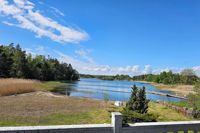 5 rum vinterbonat fritidshus på Ljusterövägen 170 Ljusterö, Österåkers kommun - bild 3