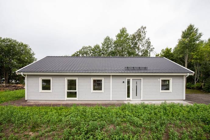 5 rum villa på Skogslöparvägen 6 Övre Skranta, Karlskoga kommun - bild 1