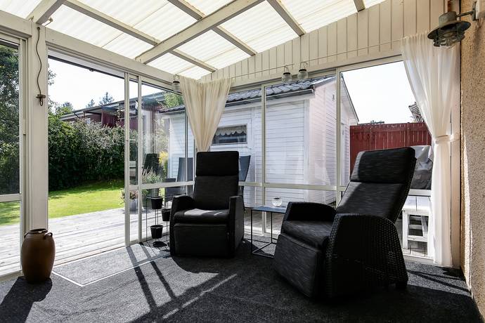4 rum par-/kedje-/radhus på Postmästaregatan 54 Björkhaga, Örebro kommun - bild 5
