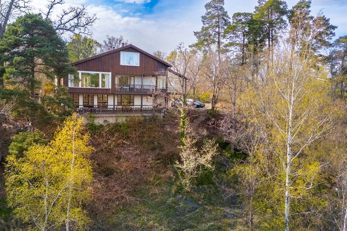 9 rum villa på Brunkebergsåsen 24A Norrviken, Sollentuna kommun - bild 2